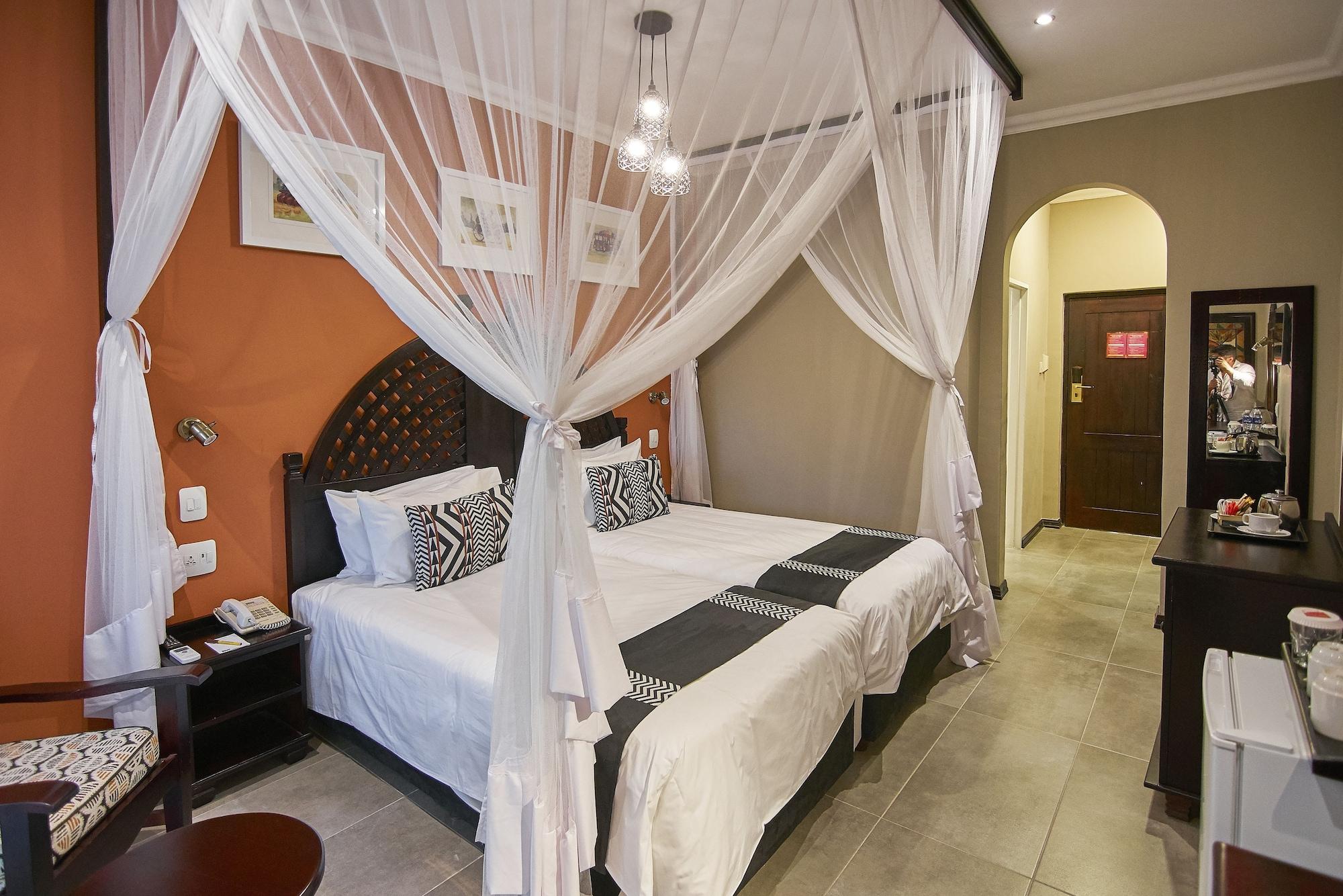 Victoria Falls Rainbow Hotel Buitenkant foto