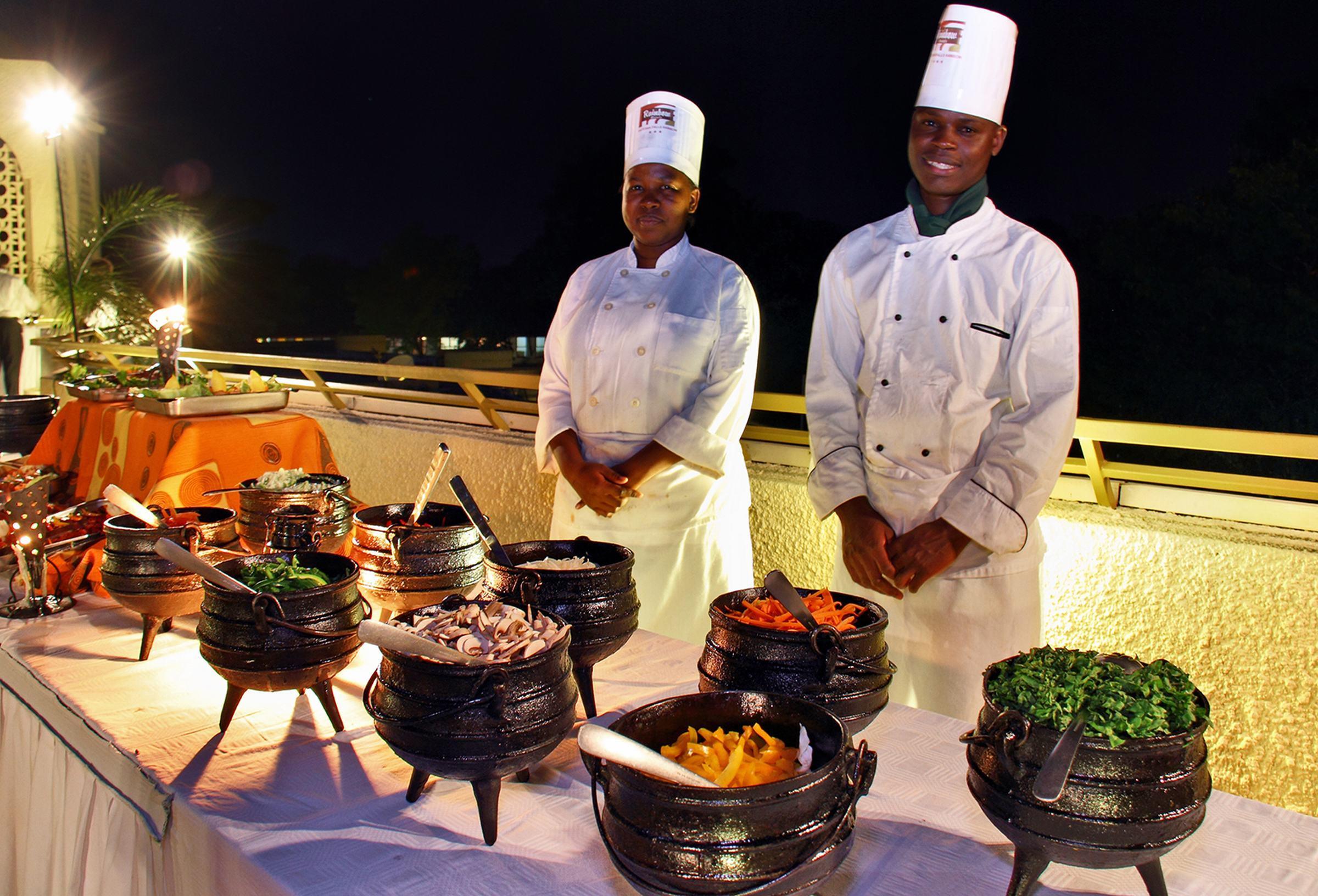 Victoria Falls Rainbow Hotel Buitenkant foto