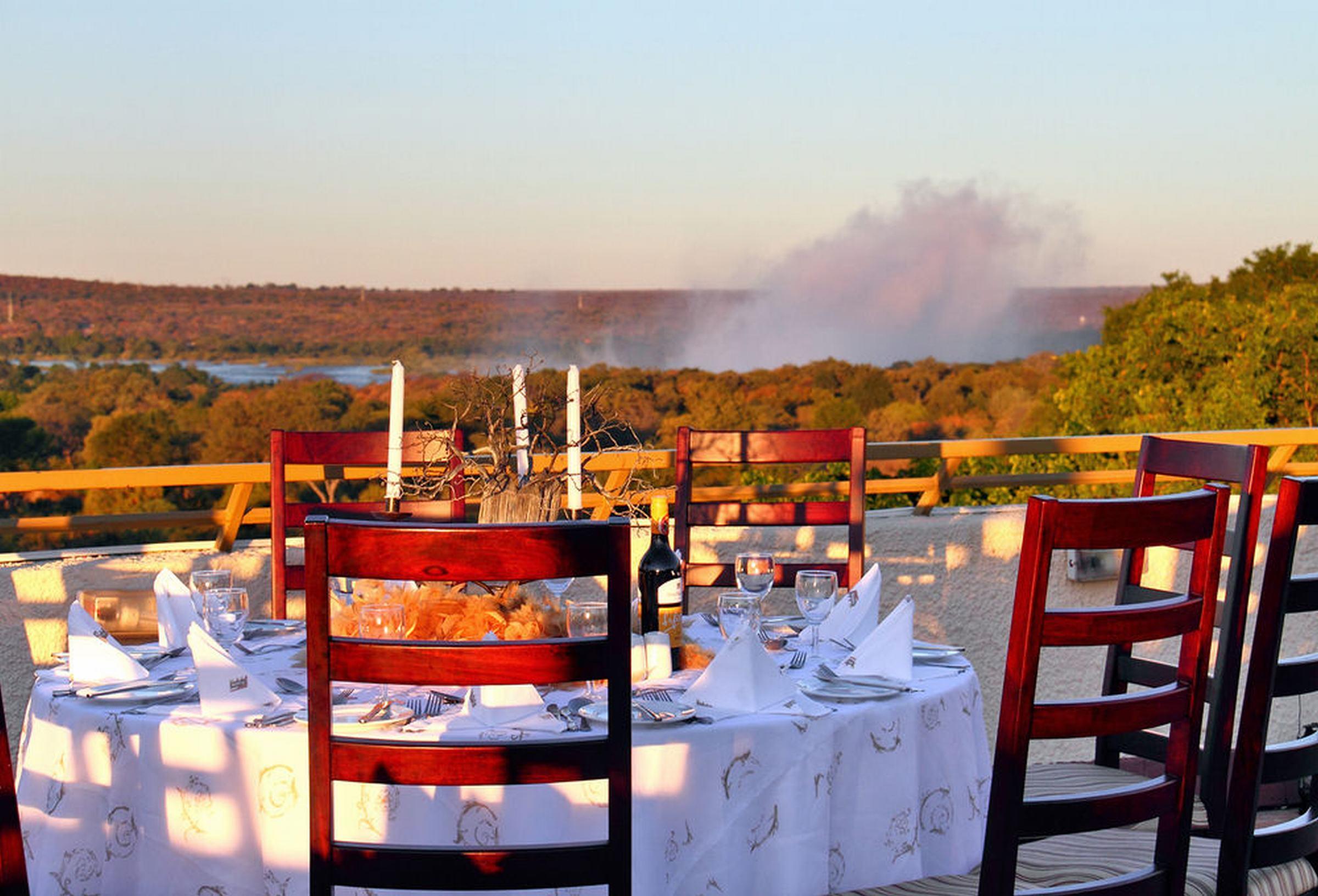 Victoria Falls Rainbow Hotel Buitenkant foto