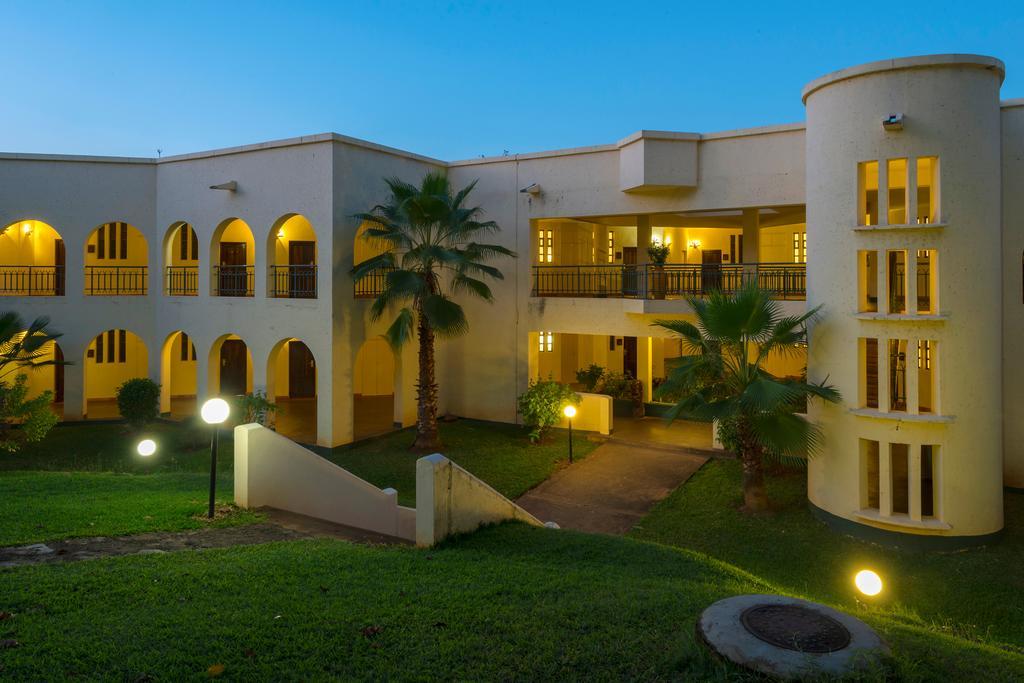 Victoria Falls Rainbow Hotel Buitenkant foto